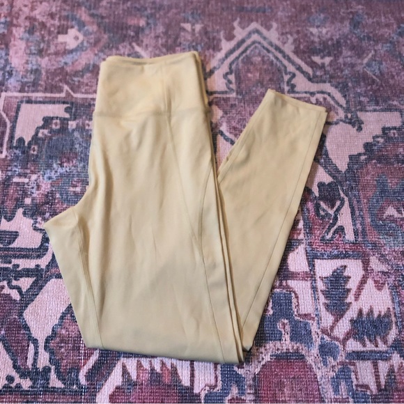 Girlfriend Collective Compressive High-rise Legging in color Pear Size L - Picture 4 of 5